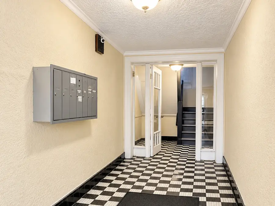 8012 S Essex Avenue #3S, Chicago, IL 60617 - #2