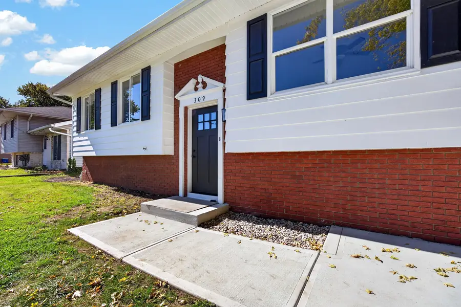 309 N Towanda Avenue, Normal, IL 61761 - #3