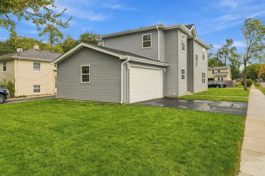 201 N Bierman Avenue, Villa Park, IL 60181 - #2