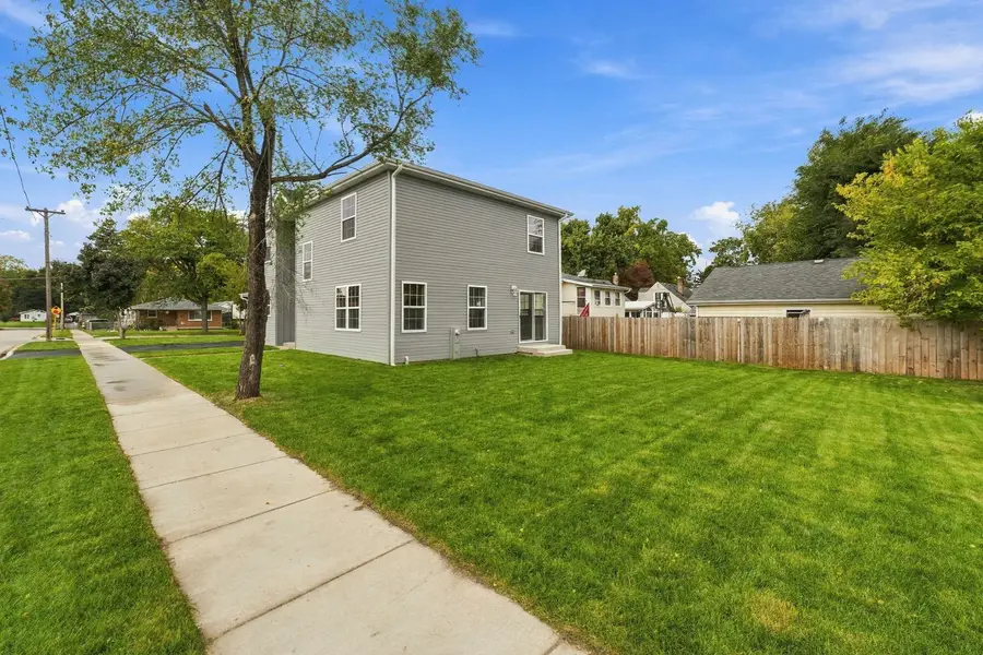 201 N Bierman Avenue, Villa Park, IL 60181 - #3