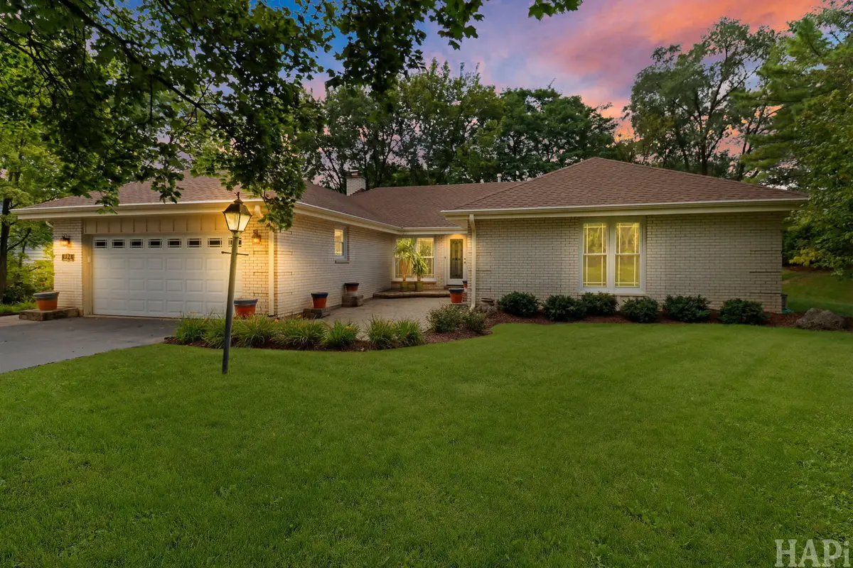 994 Commonwealth Court, Barrington, IL 60010 - #1
