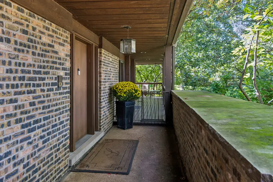8607 W 93rd Place, Hickory Hills, IL 60457 - #3