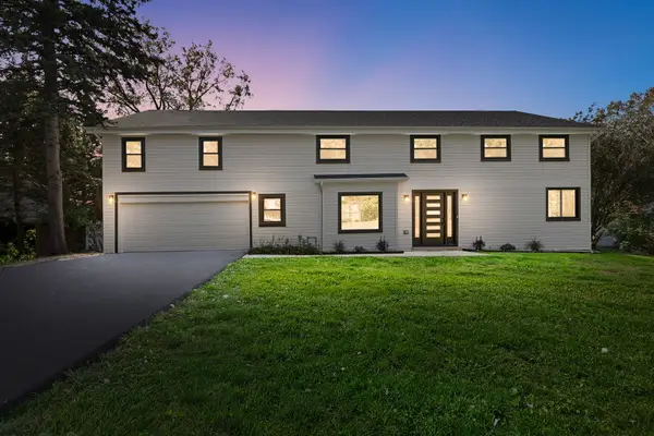 1120 Foster Avenue, Lake Bluff, IL 60044