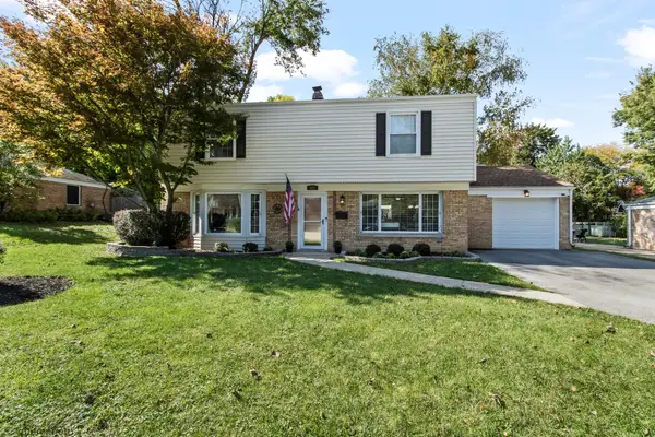 423 S 4th Avenue, Libertyville, IL 60048