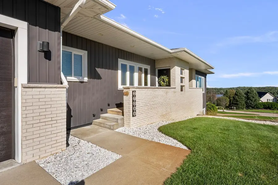 27086 238th Street, Le Claire, IA 52753 - #3
