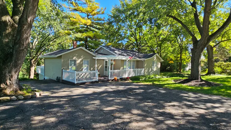 1105 S Hough Street, Barrington, IL 60010 - #2