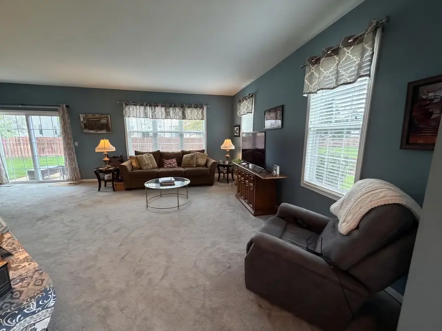 16334 Crescent Lake Drive, Crest Hill, IL 60403 - #2