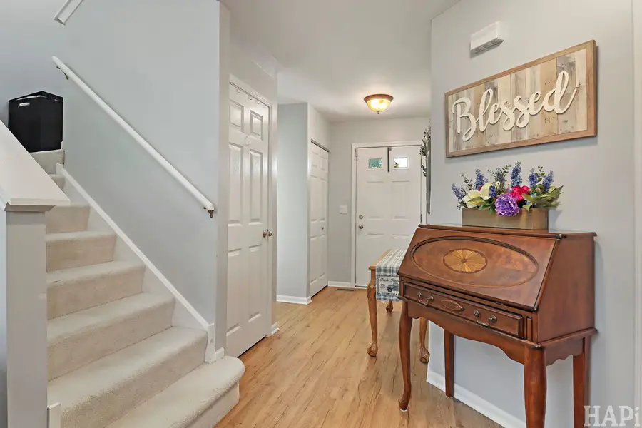 17158 W Cunningham Court, Libertyville, IL 60048 - #2