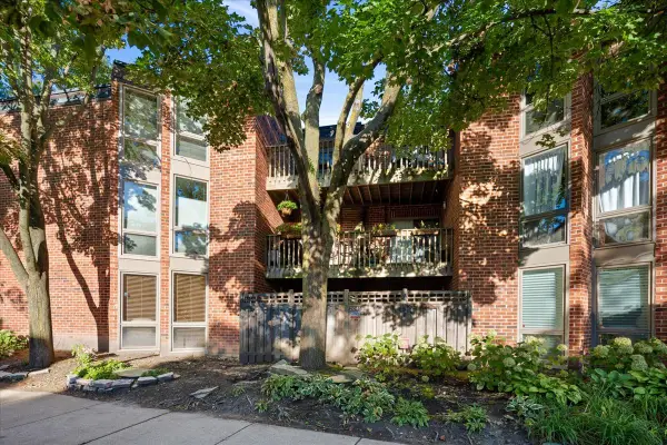 2045 N Larrabee Street #7102, Chicago, IL 60614