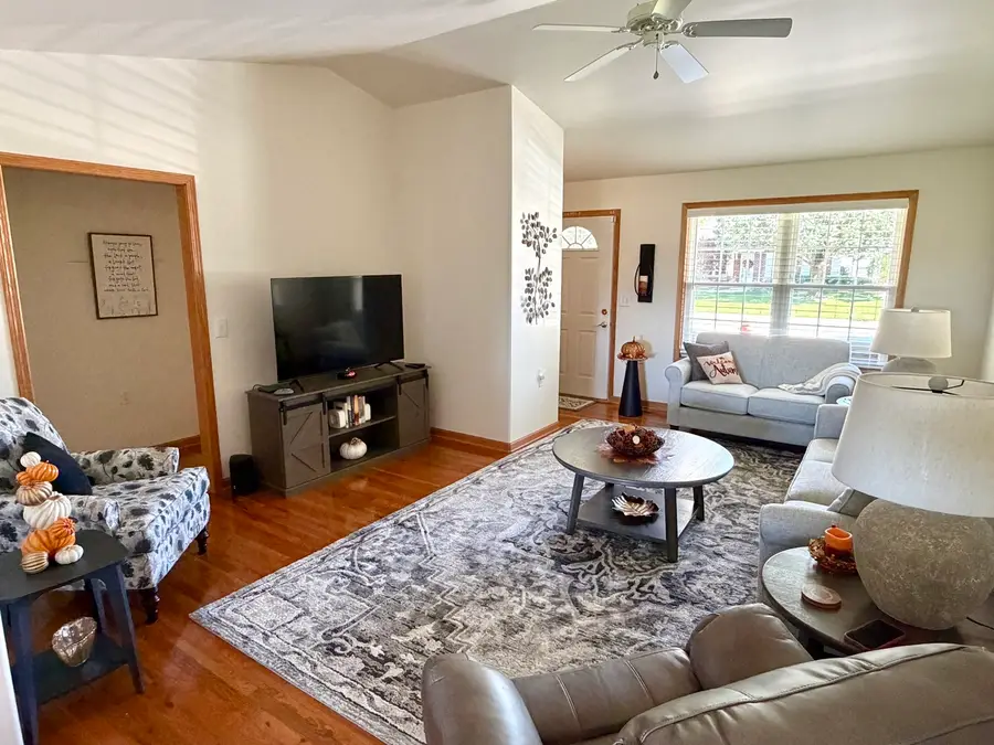 3006 Independence Drive, Peru, IL 61354 - #3