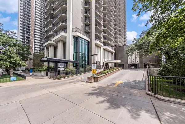 6007 N Sheridan Road #25D, Chicago, IL 60660