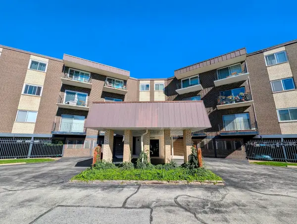 9820 S Pulaski Road #106, Oak Lawn, IL 60453