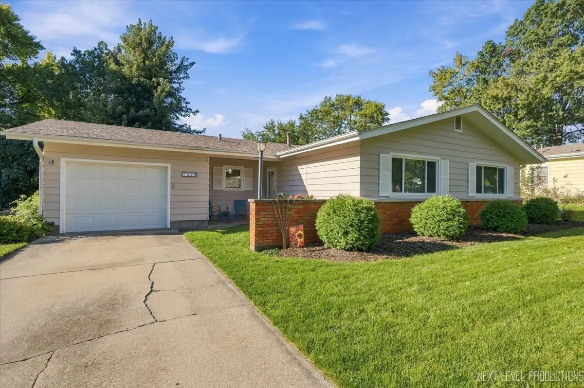 410 Harmony Drive, North Aurora, IL 60542 - #1