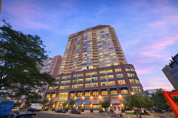 807 Davis Street #1301, Evanston, IL 60201