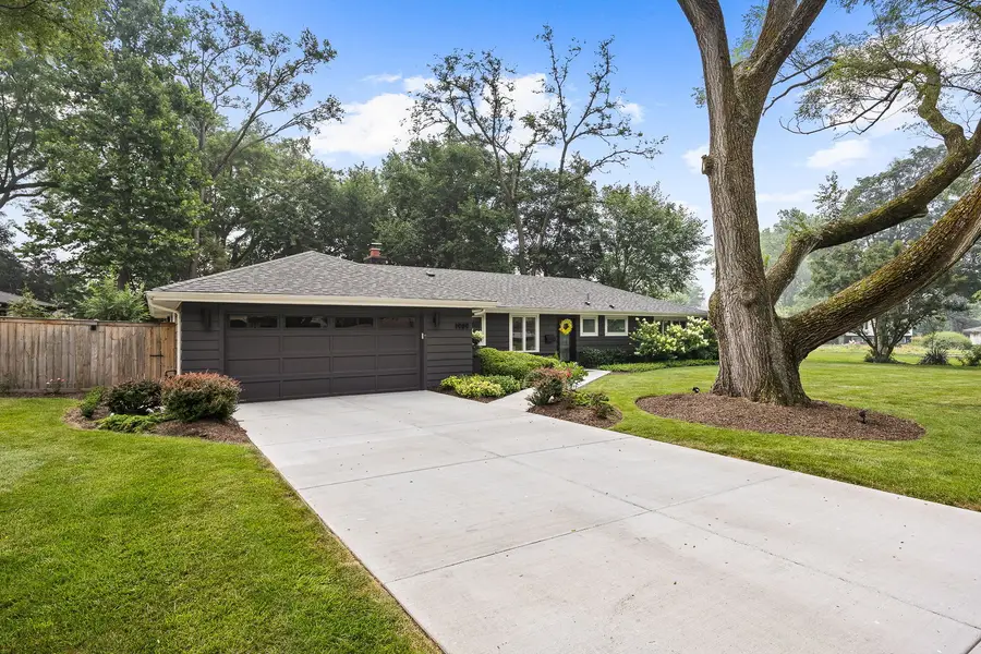 1909 Martingale Road, Wheaton, IL 60187 - #3