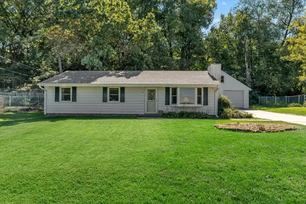 115 E 3rd Avenue, Coal Valley, IL 61240