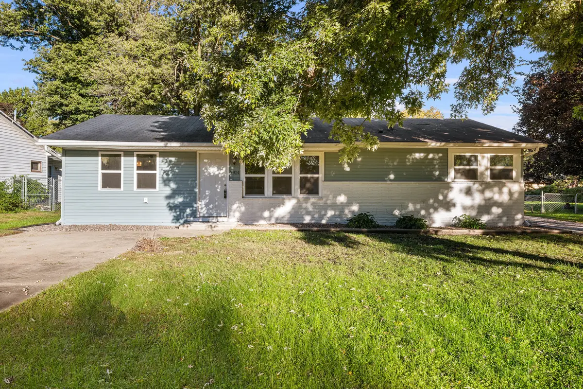 3914 15th Street B Street, Moline, IL 61265 - #1