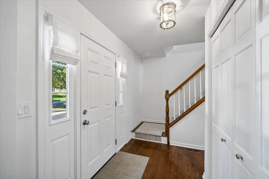 1709 Ronzheimer Avenue, Saint Charles, IL 60174 - #3