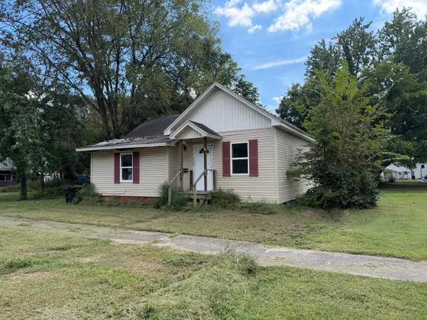 608 E 8th Street, Metropolis, IL 62960