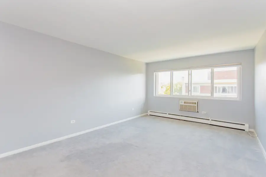 6827 W Raven Street #2L, Chicago, IL 60631 - #3