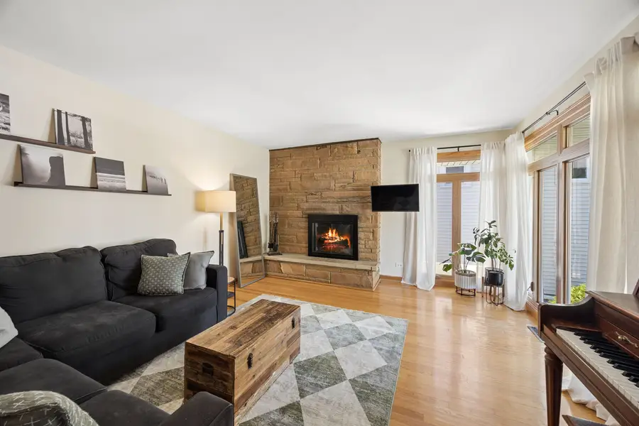 9431 Congress Park Avenue, Brookfield, IL 60513 - #3