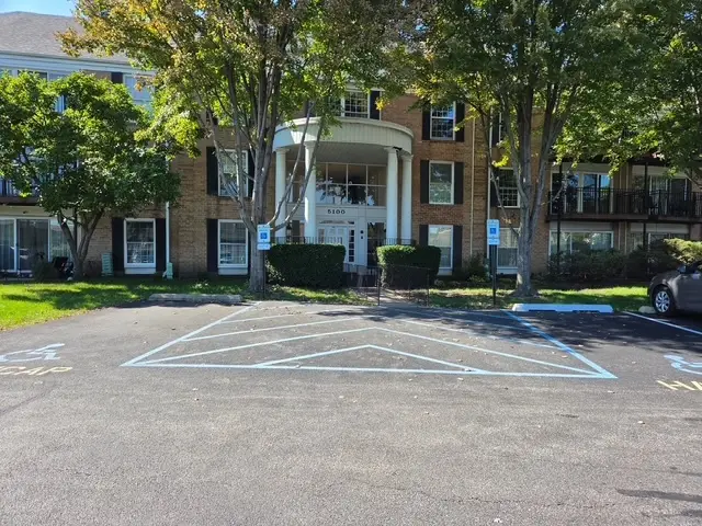 5100 Carriageway Drive #109, Rolling Meadows, IL 60008 - #1