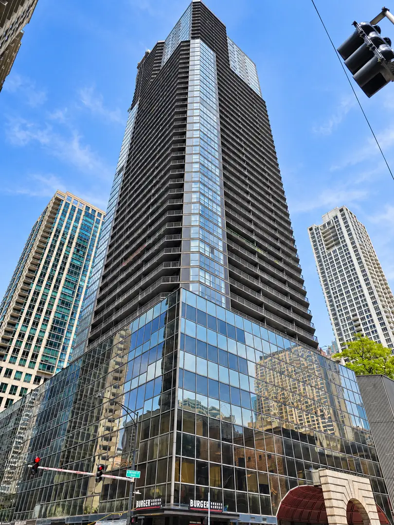 10 E Ontario Street #4601, Chicago, IL 60611 - #1