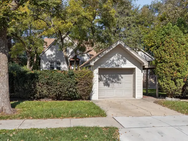 8834 Burlington Avenue, Brookfield, IL 60513