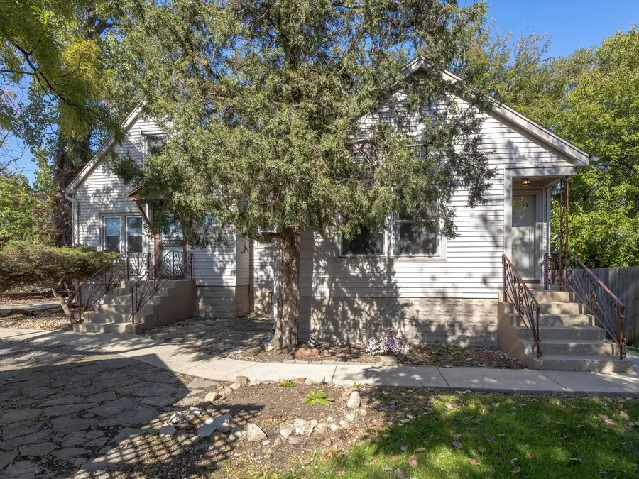 8834 Burlington Avenue, Brookfield, IL 60513 - #2