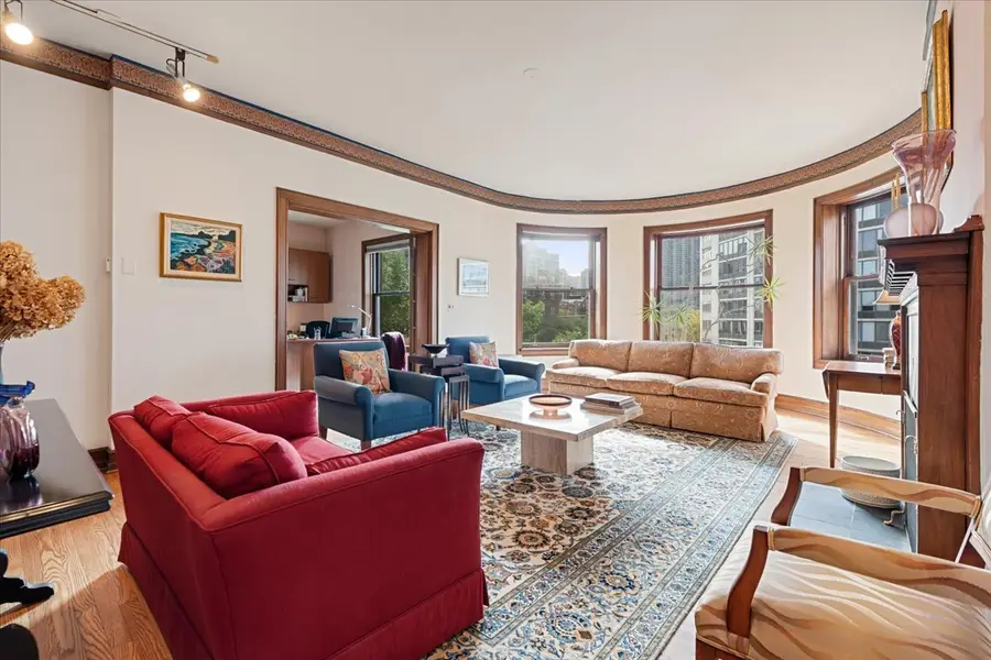 700 W Irving Park Road #A-4, Chicago, IL 60613 - #3