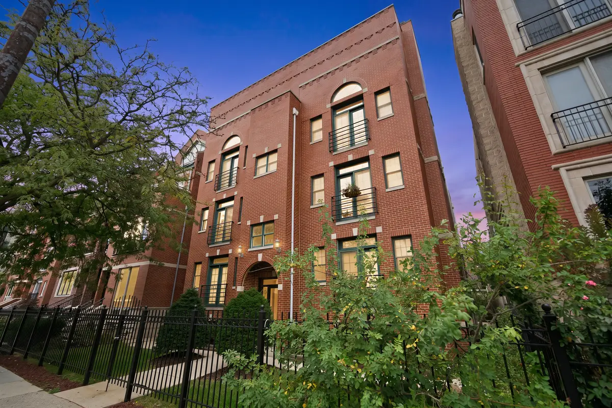 1916 W Belmont Avenue #3W, Chicago, IL 60657 - #1