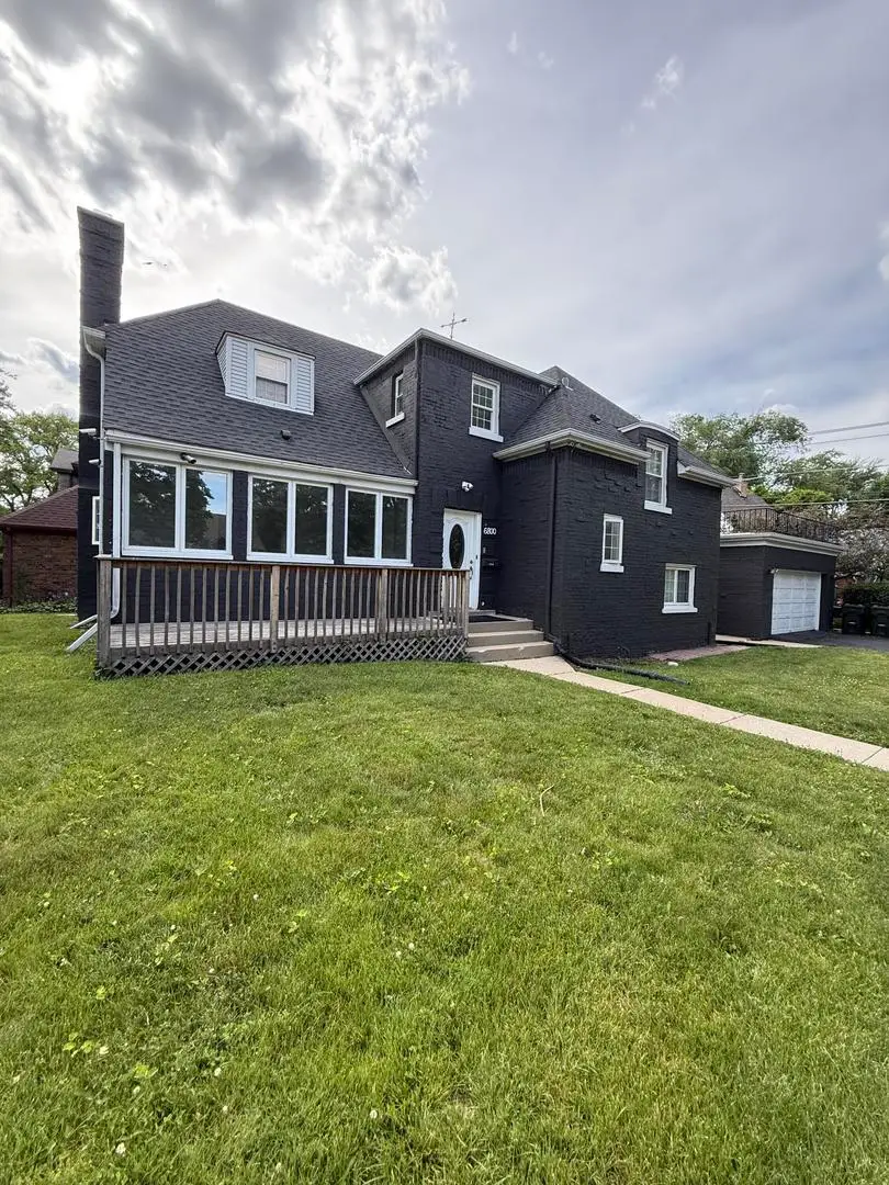 6800 N Knox Avenue, Lincolnwood, IL 60712 - #1
