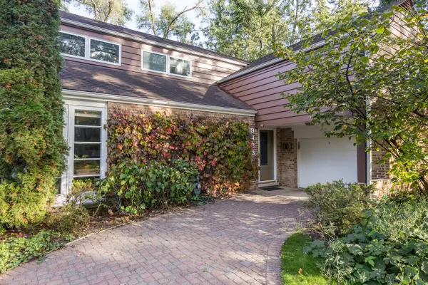 9423 Lincolnwood Drive, Evanston, IL 60203