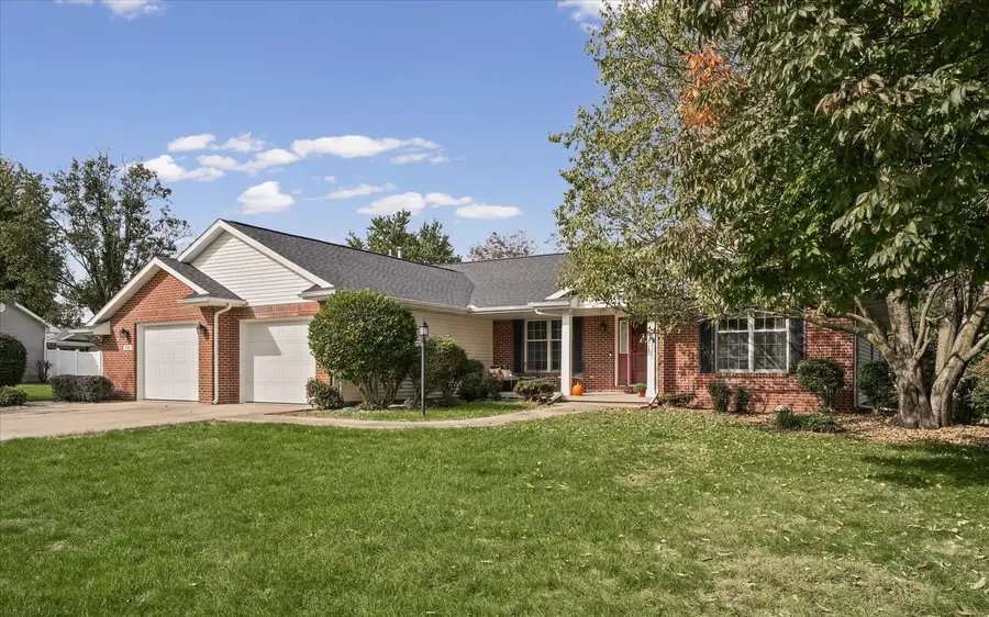 605 S Harrison Street, Philo, IL 61864 - #2