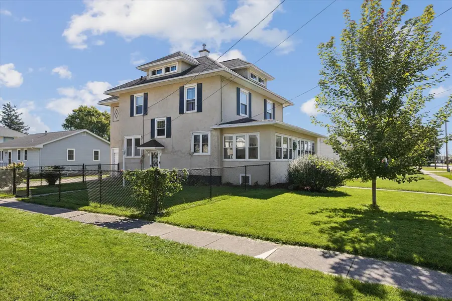 324 6th Avenue, De Witt, IA 52742 - #3