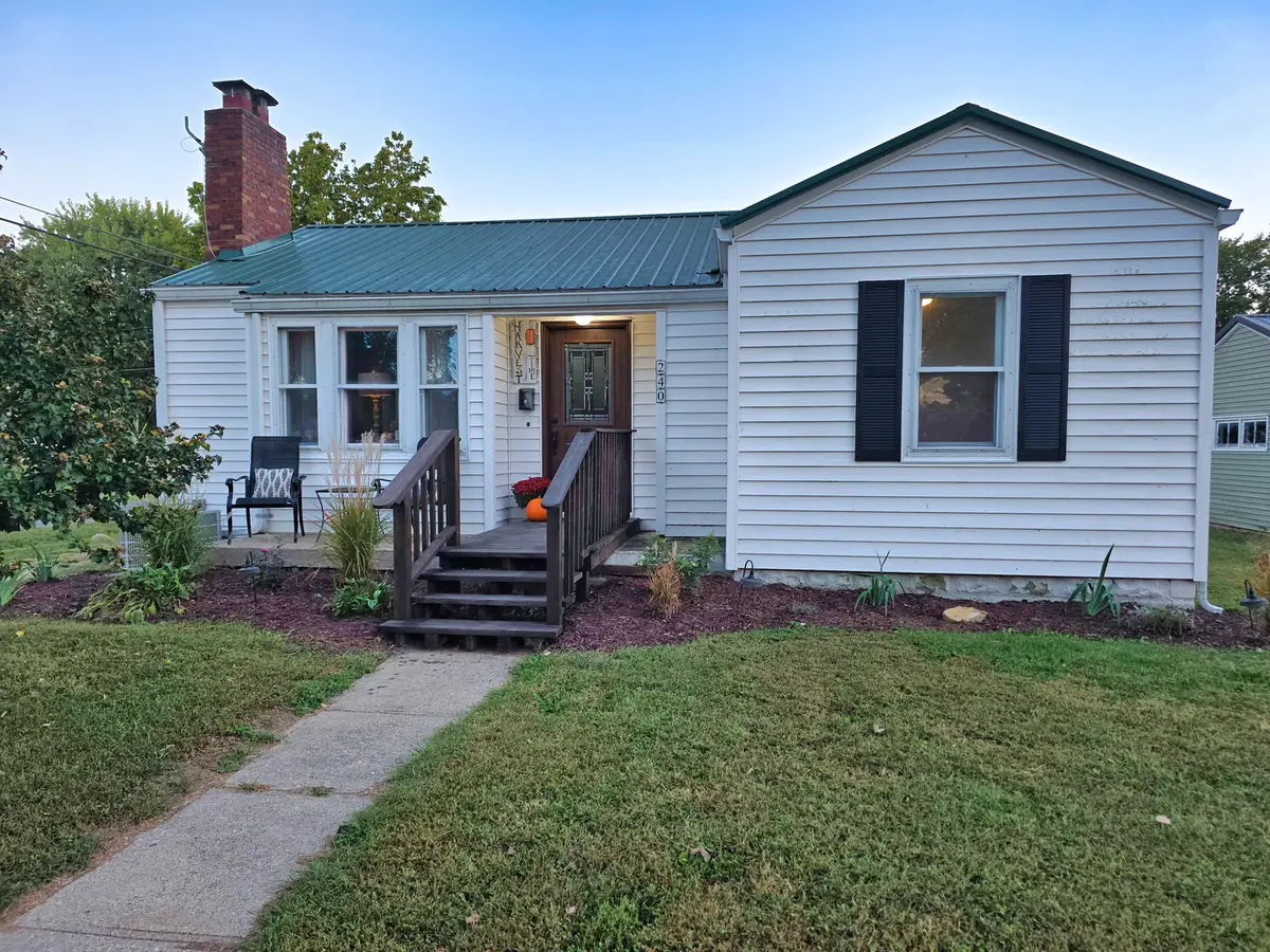 240 Fair Avenue, Flora, IL 62839 - #1