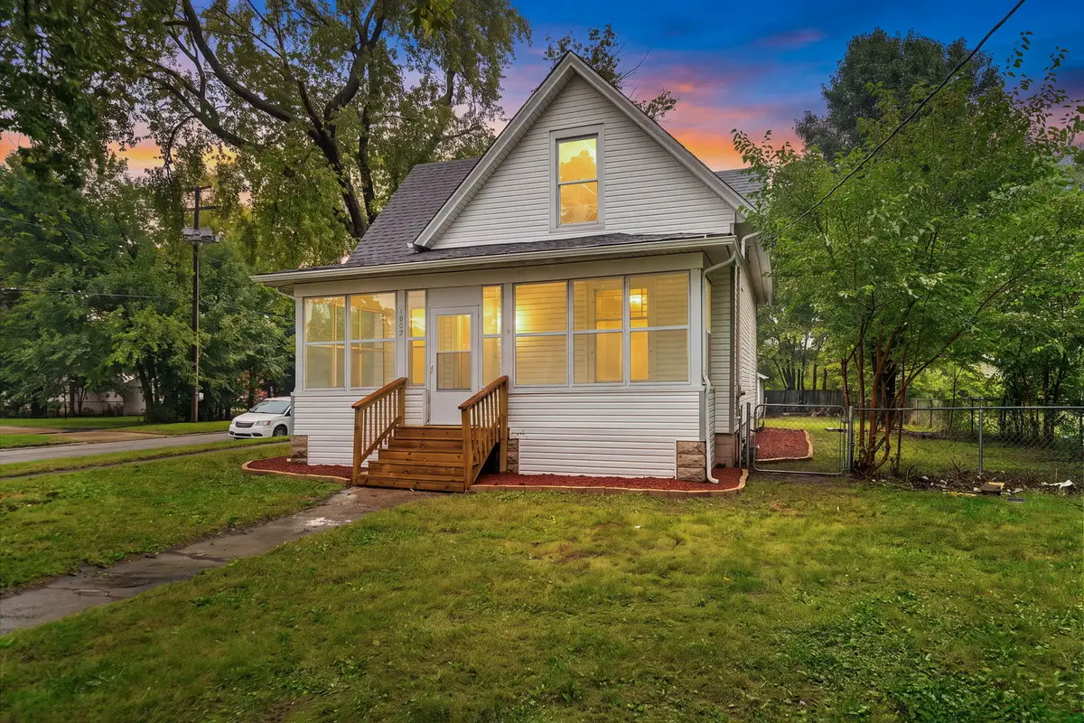1802 16th Avenue, Rockford, IL 61104 - #1