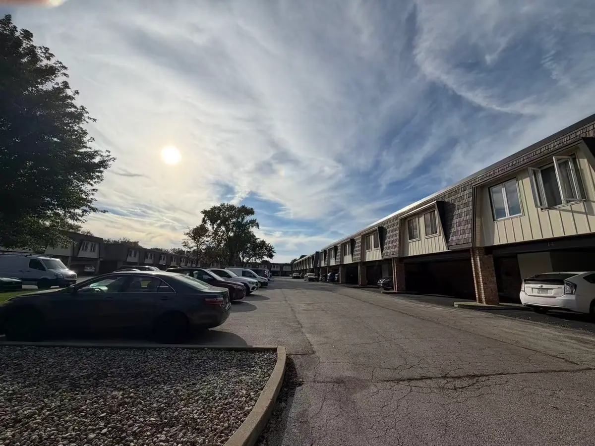 Address Withheld By Seller, Palos Hills, IL 60465 - #1
