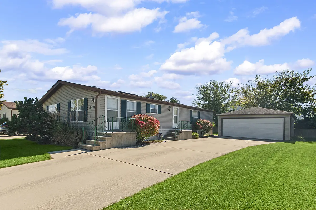 10825 W Gateway Drive, Frankfort, IL 60423 - #1