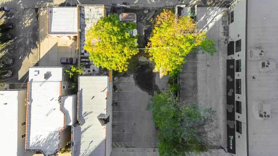 5828 N Broadway Street, Chicago, IL 60660 - #3