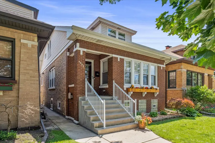 5523 W Pensacola Avenue, Chicago, IL 60641 - #2