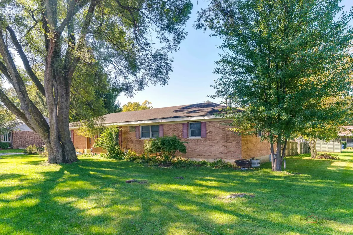 6703 Hawthorne Drive, Cary, IL 60013 - #1
