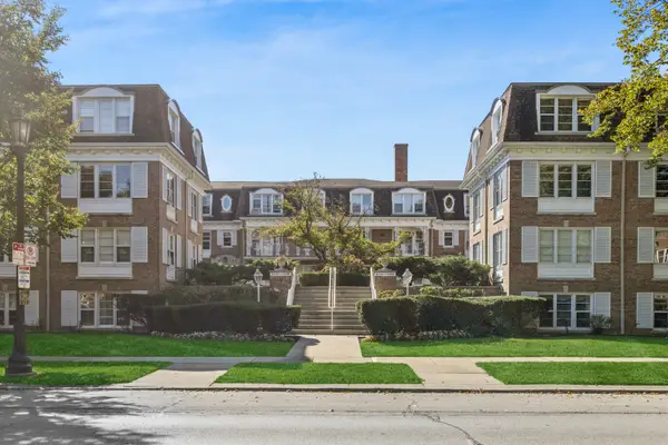 2238 Central Street #2, Evanston, IL 60201