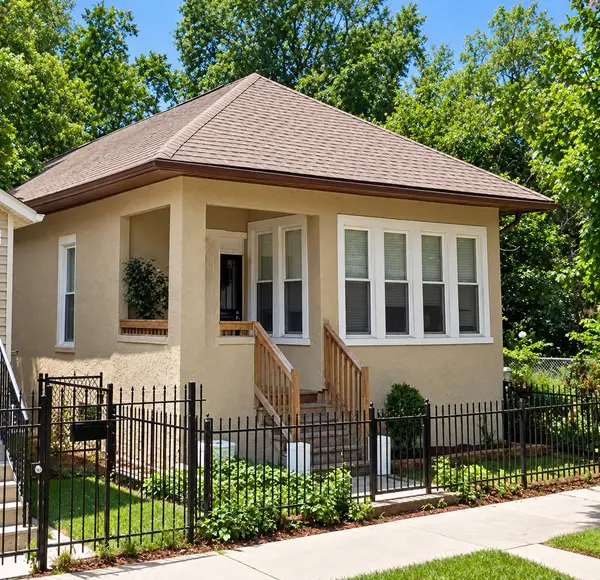 7644 S Champlain Avenue, Chicago, IL 60619
