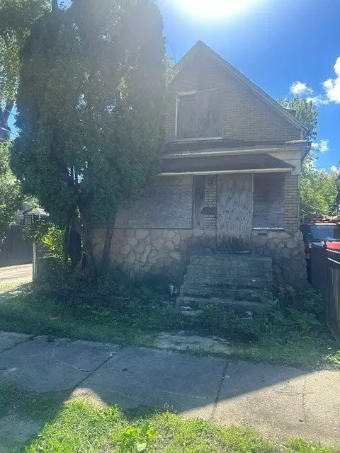 15 W 104th Place, Chicago, IL 60628