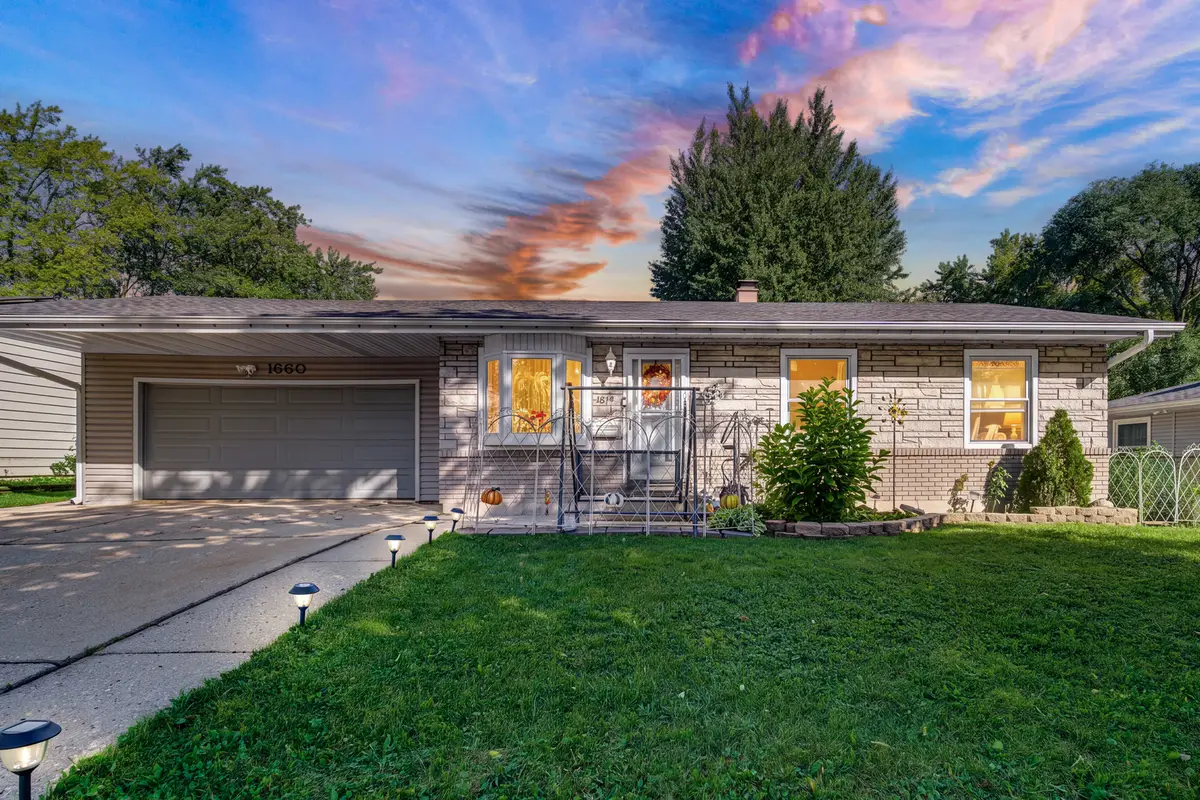 1660 Sycamore Avenue, Hanover Park, IL 60133 - #1