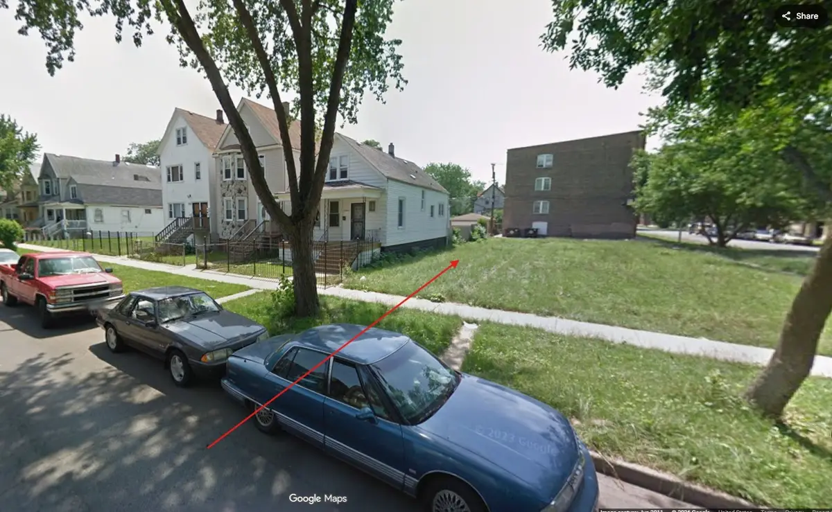 8002 S Escanaba Avenue, Chicago, IL 60617 - #1