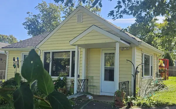 203 Golfview Drive, Round Lake Beach, IL 60073
