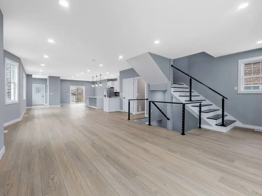 3548 Clinton Avenue, Berwyn, IL 60402 - #2