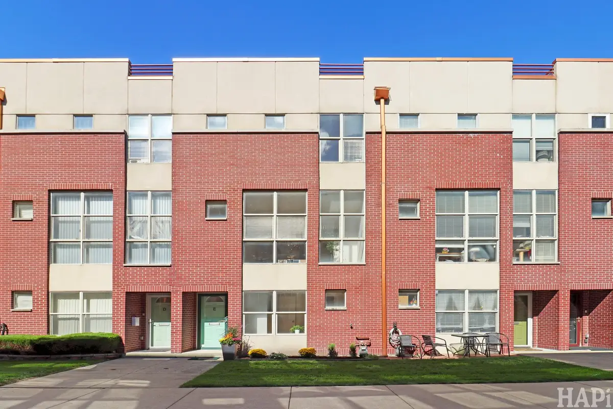 6957 N Western Avenue #E, Chicago, IL 60645 - #1